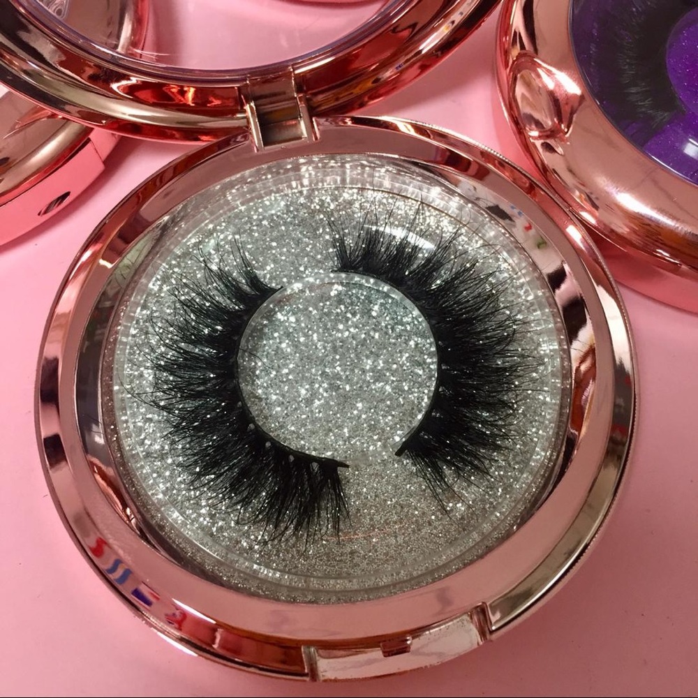 Mink eyelashes
